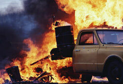 В Москве сожгли два BMW с дагестанскими номерами и «Жигули»
