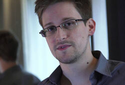 СМИ: Эквадор выдал Сноудену транзитный документ