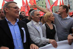ОМОН не пускает участников «Марша миллионов» на Болотную площадь