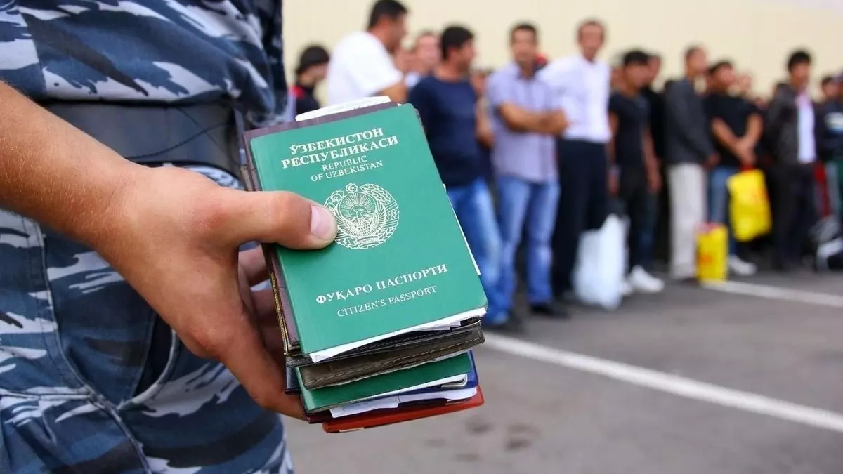 Есть предложения проверить все ранее выданные мигрантам паспорта