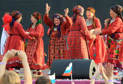 «Бурановские бабушки» и «Мельница» споют москвичам фолк