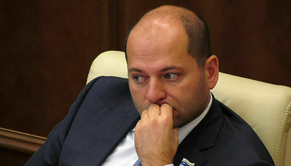 Депутат-банкрот заплатит 4 тыс. рублей за сокрытие зарплаты от кредиторов