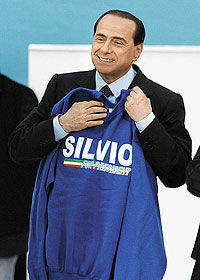 Италия решает судьбы Берлускони и евро