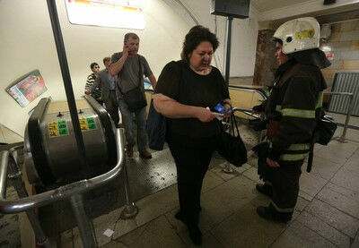 Дым под землей. В московском метро произошел пожар