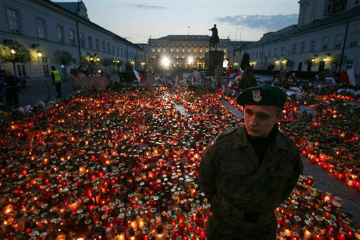 Сегодня в Польше плачут даже свечи