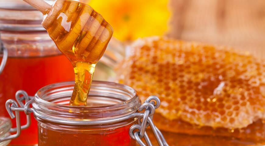 Медики определили вредную порцию мёда для человека