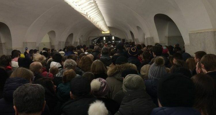 На станции «Шаболовская» возникла давка из-за ремонта эскалатора