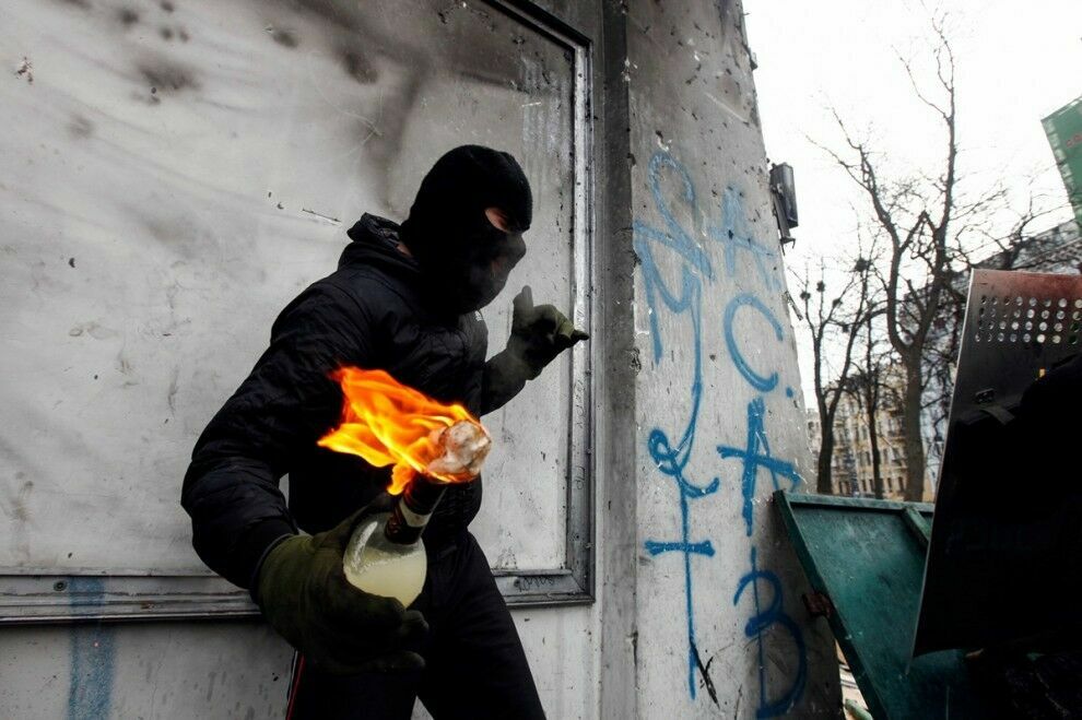 Украинские радикалы в Сети призывают москвичей к беспорядкам