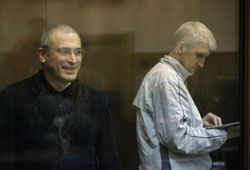 Деятели культуры просят президента помиловать Ходорковского и Лебедева (ПИСЬМО + ВИДЕО)