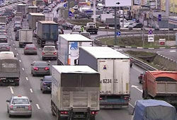 Собянин ограничит движение грузовиков по МКАД