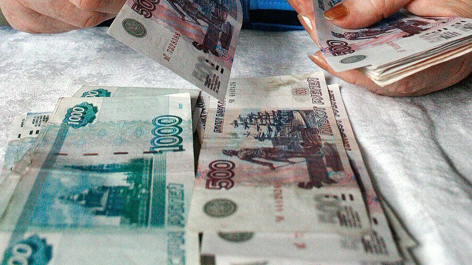 Досрочное повышение МРОТ обойдётся бюджету в 40 млрд рублей