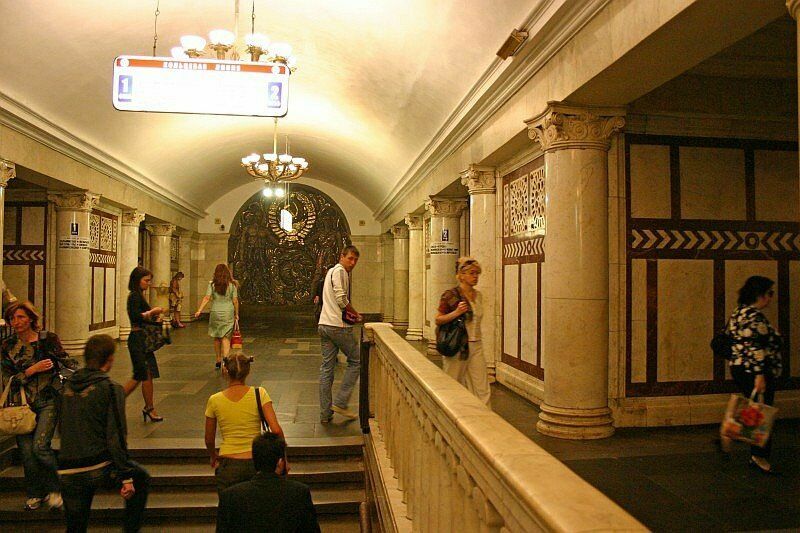 Сигнал воздушной тревоги в столичном метро включился по ошибке