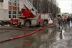 При пожаре на территории завода «ЛОМО» в Петербурге погибли двое