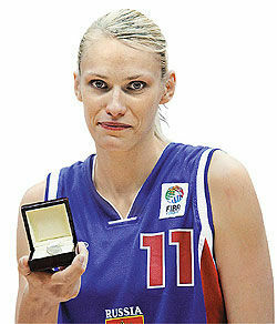 Капитан сборной РФ по баскетболу Мария Степанова
