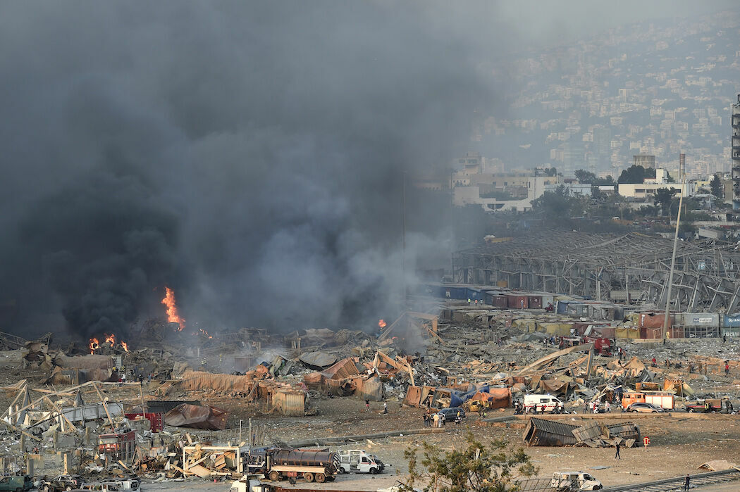 Жители Бейрута рассказали о полном разрушении порта после взрыва