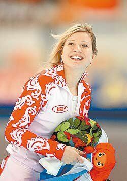 Серебряный призер Игр-2014 по конькобежному спорту Ольга Фаткулина