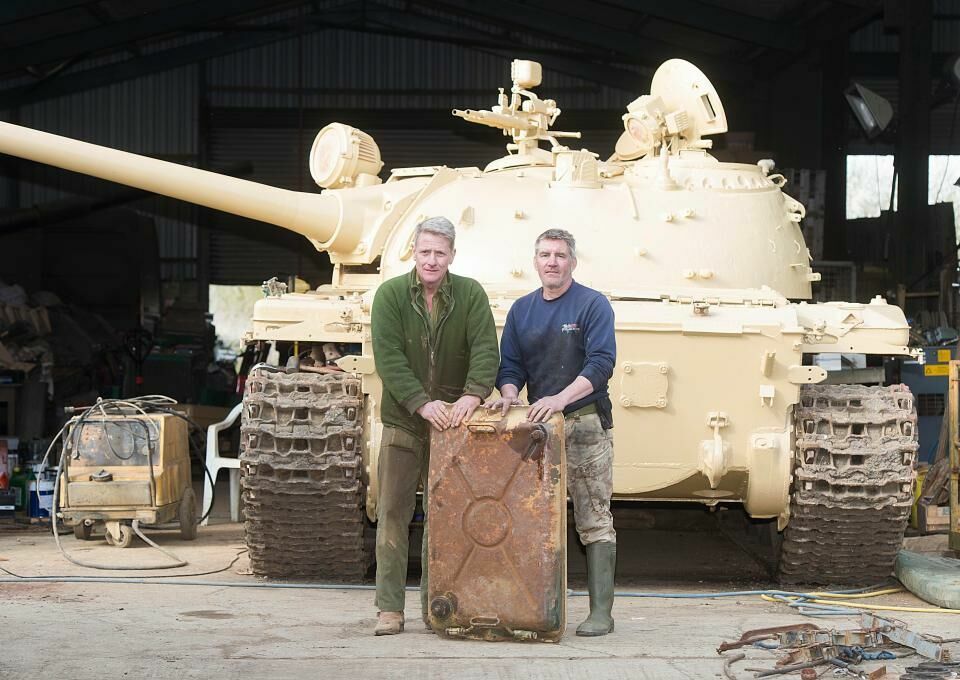 Британский коллекционер нашел в танке Т-54 золотые слитки на $2,5 млн