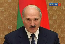 Лукашенко отпускает политзаключенных, чтобы задобрить Евросоюз