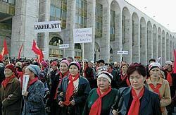 В Бишкеке снова заговорили о революции