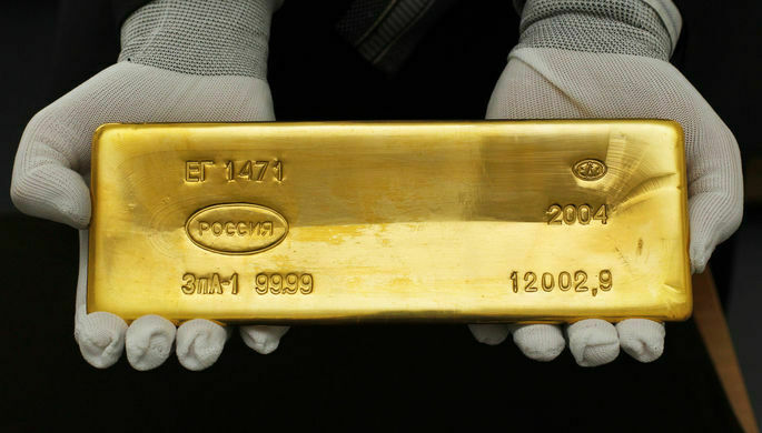 Банк России нарастил золотовалютный запас до 2 тысяч тонн