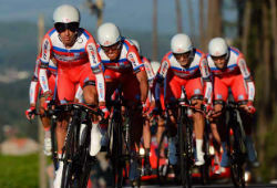 Велогонщики «Катюши» снялись с «Джиро д’Италия» из-за травм после завала