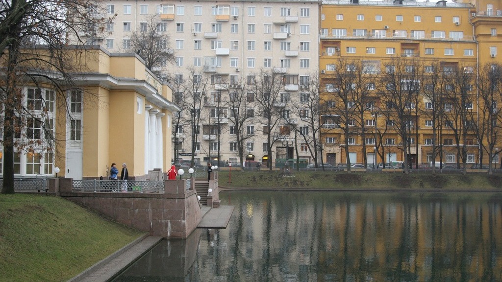 Район Патриарших прудов стал самым дорогим торговым местом Москвы