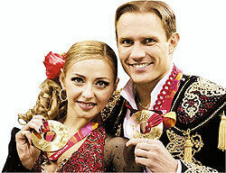 Олимпийские чемпионы Татьяна Навка и Роман Костомаров