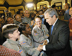 Военные прогулки Джорджа Буша