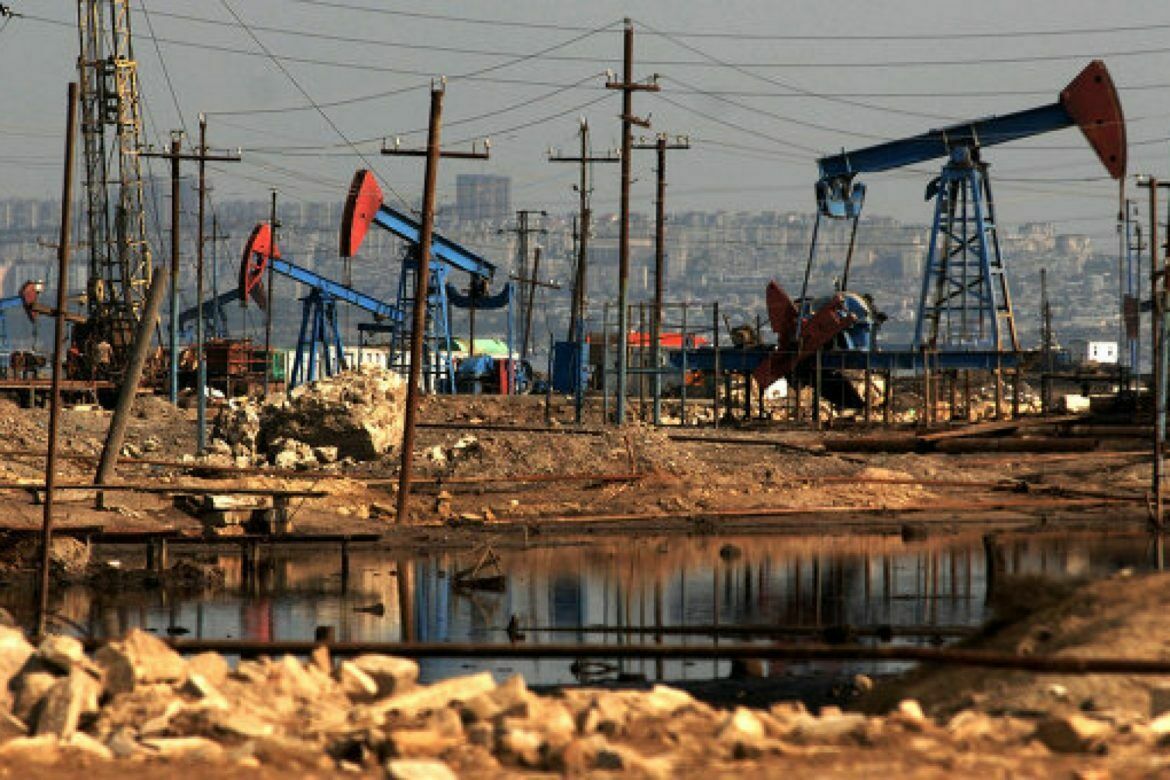 Российская нефтедобыча достигла своего потолка