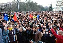 В Кишиневе взяты штурмом президентский дворец и парламент (ВИДЕО)