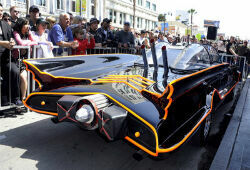 Автомобиль Бэтмена ушел с молотка за 4,6 млн долларов