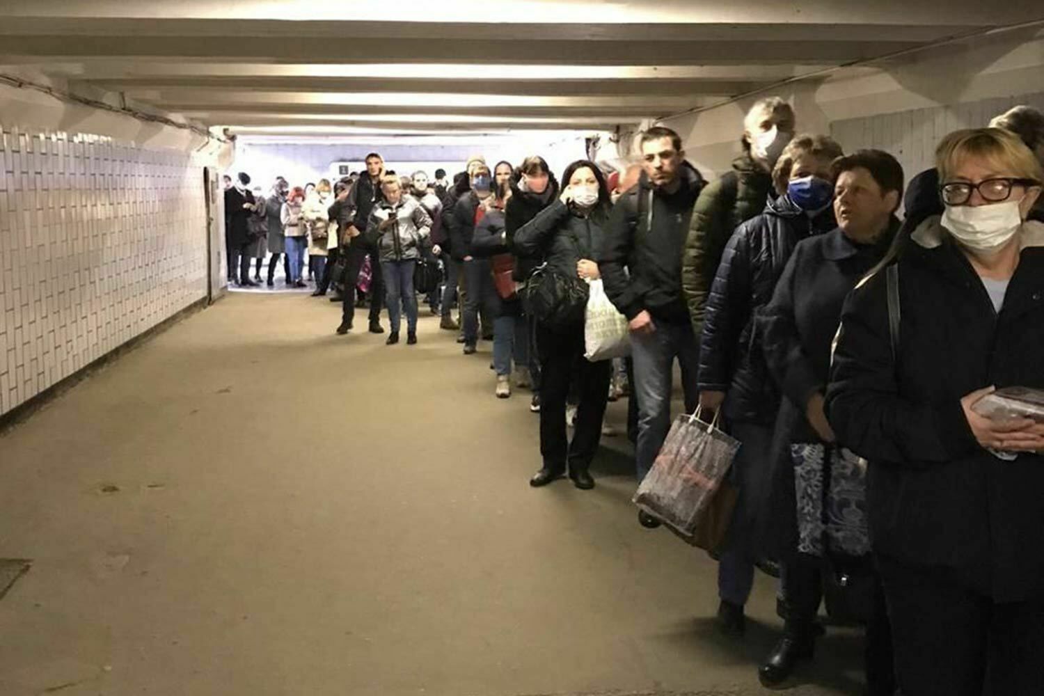 В московском метро перестанут проверять пропуска у пассажиров