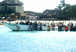 У берегов Папуа-Новая Гвинея ищут 300 пассажиров затонувшего парома