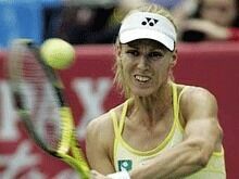 Теннис: Дементьева вышла в четвертьфинал турнира в Дубае