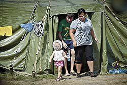 Правозащитники предлагают платить за приют беженцев с Украины