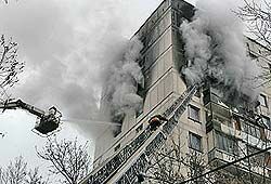 В Луганске взорвался жилой 9-этажный дом