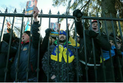Украинский парламент не выразил недоверие правительству Азарова