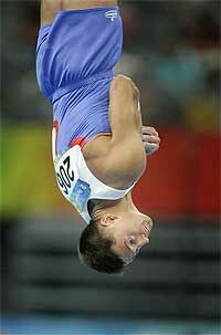 Пекин-2008: Российский гимнаст выиграл вторую бронзу
