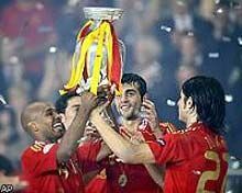 Евро-2008: испанцы одолели немцев и установили рекорд
