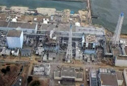 Инженеры «Фукусимы» начали закачку азота в реакторы АЭС (ВИДЕО)