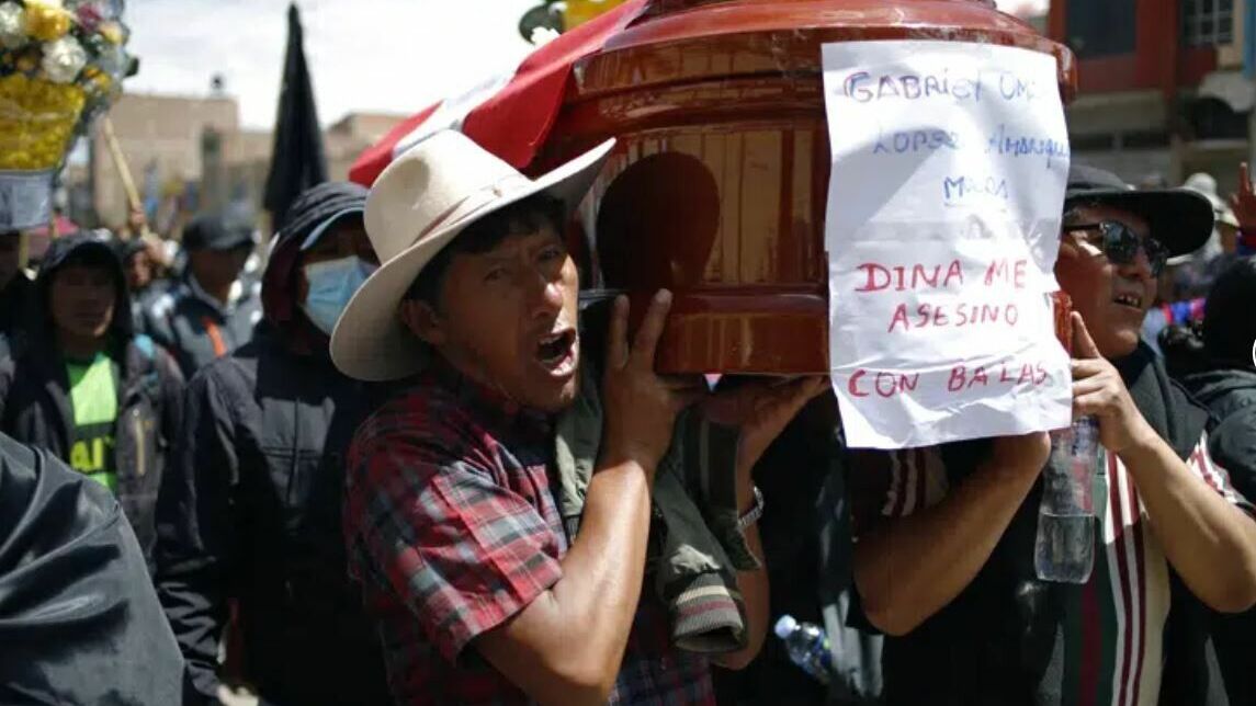 За месяц антиправительственных протестов в Перу погибли уже 48 человек