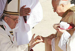 Папа римский Франциск I официально взошел на престол в Ватикане