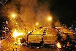 В Москве сожгли десятки машин