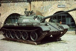 Эстония взяла взаймы у Латвии советский танк - своих нет