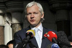 У основателя WikiLeaks Ассанжа легочная инфекция - необходимо лечение