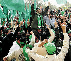 Движение ХАМАС отметило своё 20-летие новыми угрозами