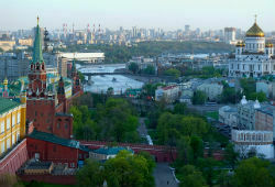 60 километров пешеходных зон появится в Москве за год