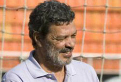 В Бразилии в возрасте 57 лет умер легендарный футболист Сократес