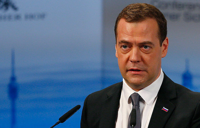 45% россиян хотят отставки премьер-министра Дмитрия Медведева