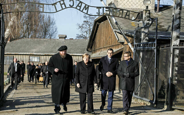 Ангела Меркель впервые посетила музей в Освенциме